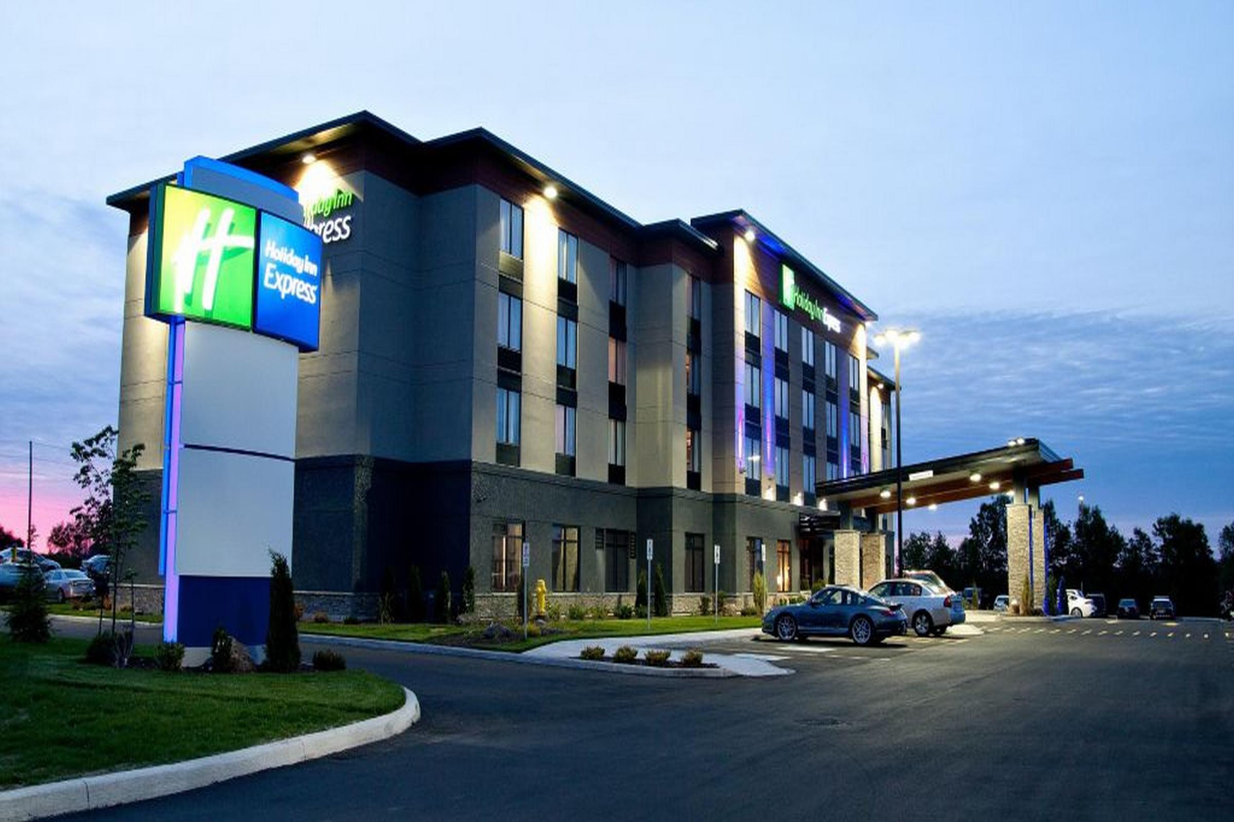 Express By Ihg 4*