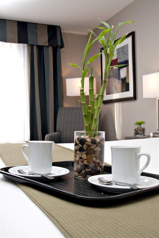 Express By Ihg Hotel