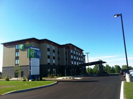 Express By Ihg Pembroke